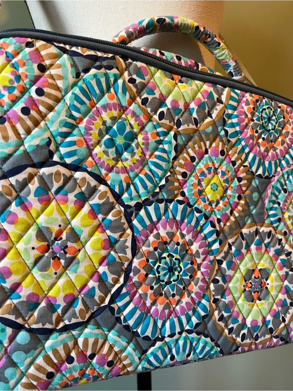 Sunny Medallion Vera Bradley Laptop Workstation Crossbody